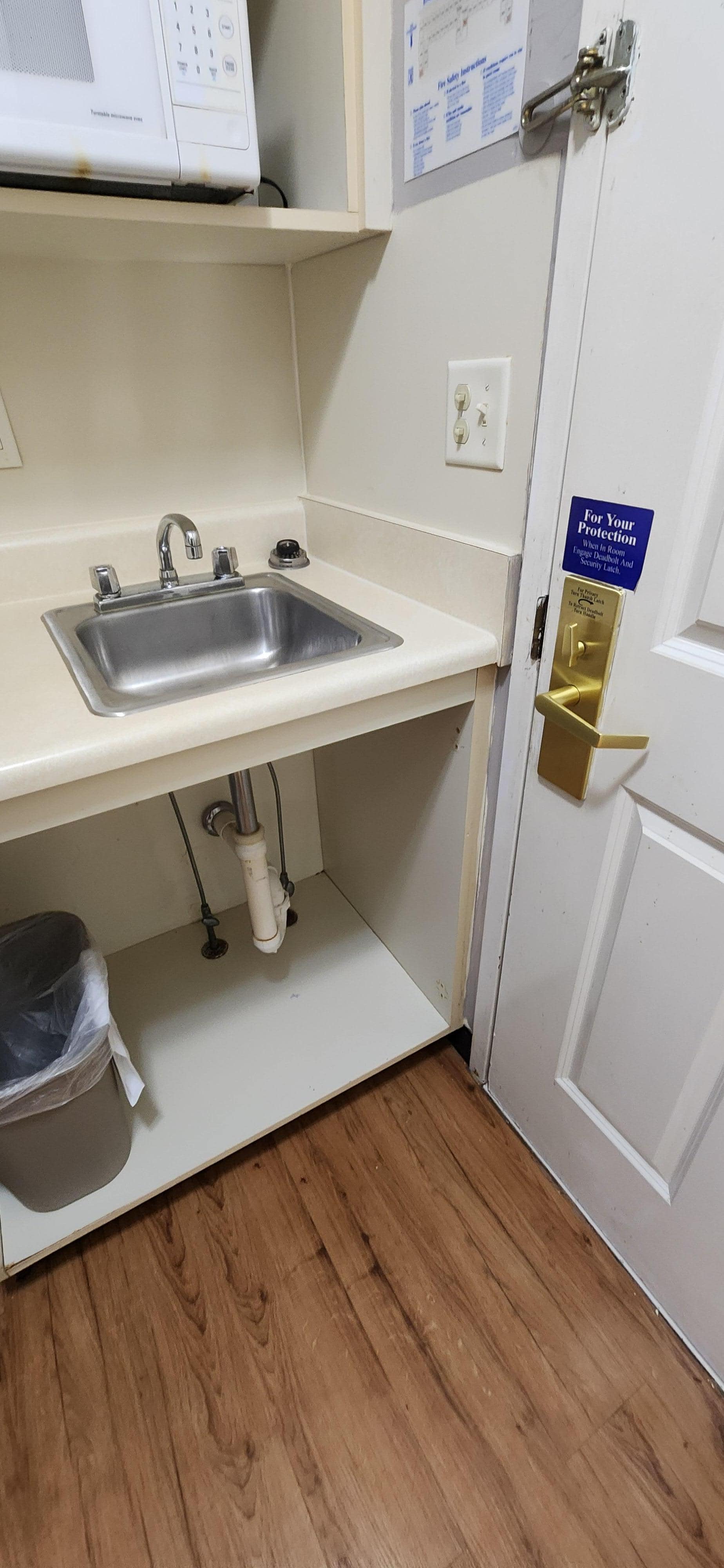 No cupboard on the front of the sink area was amusing.