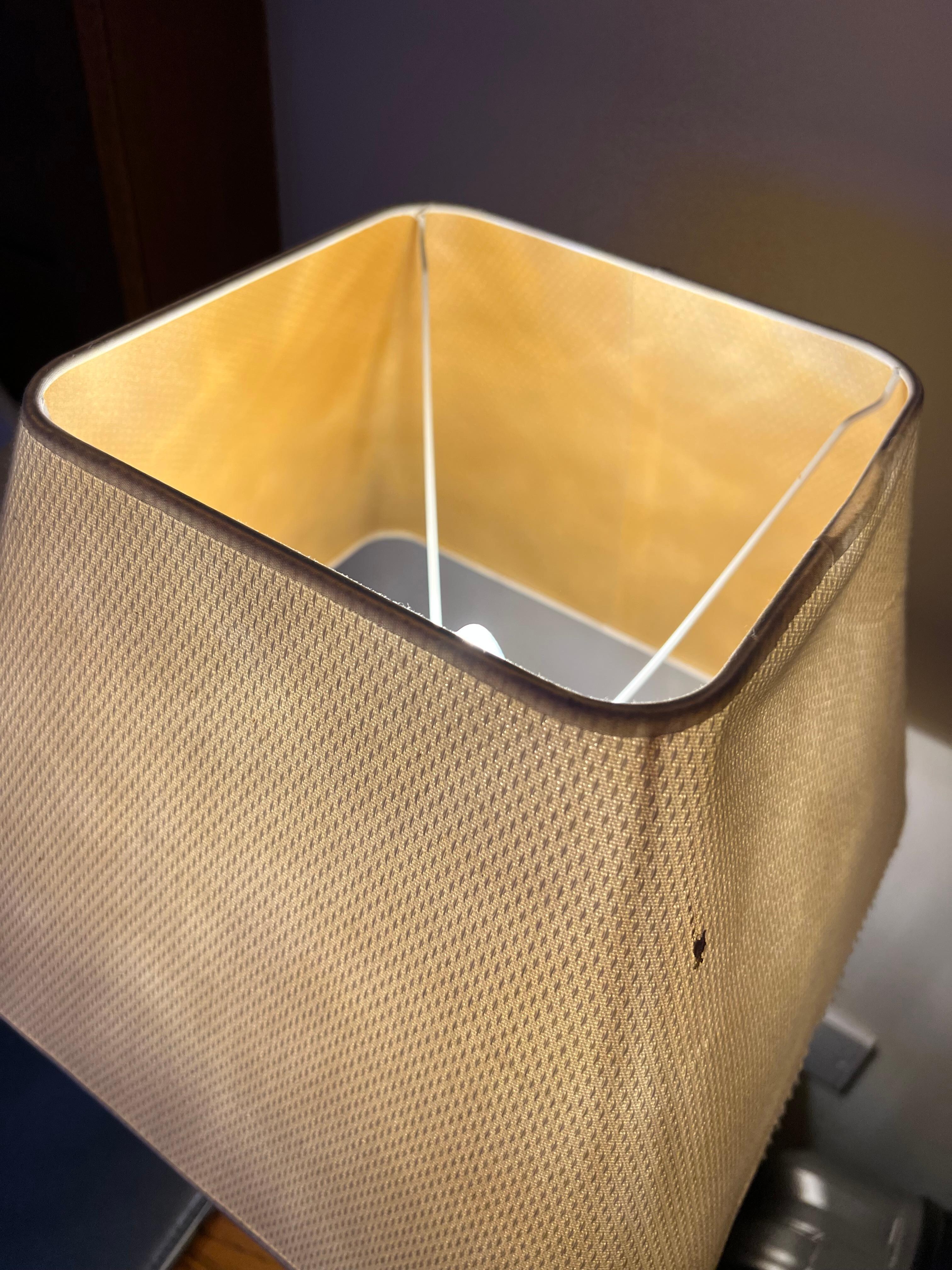 Lamp shade