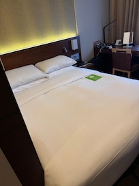 No space round the bed and no sitting area