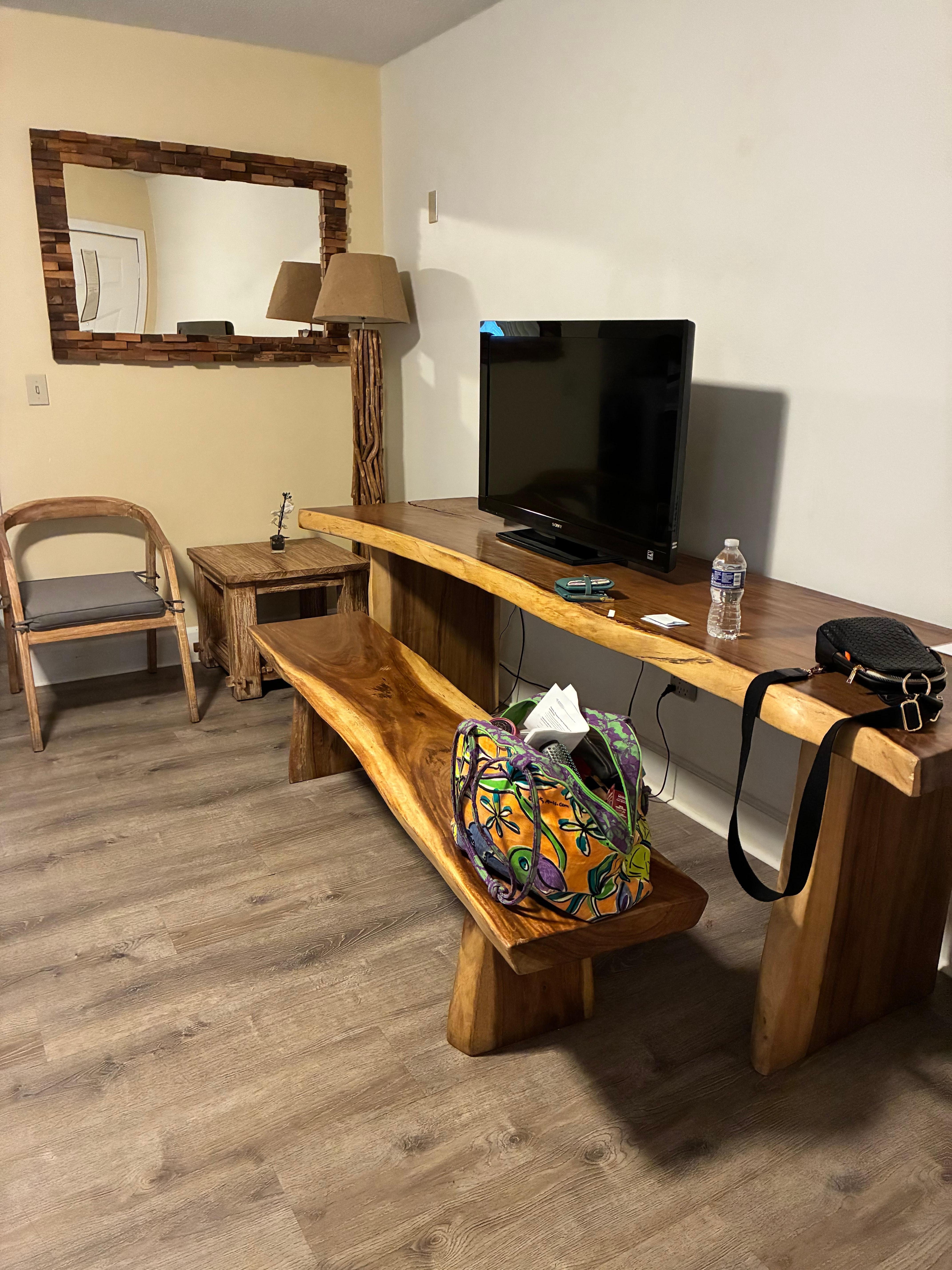 Large work/dining-in area. 