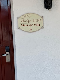 Amazing massage! Definitely a must!