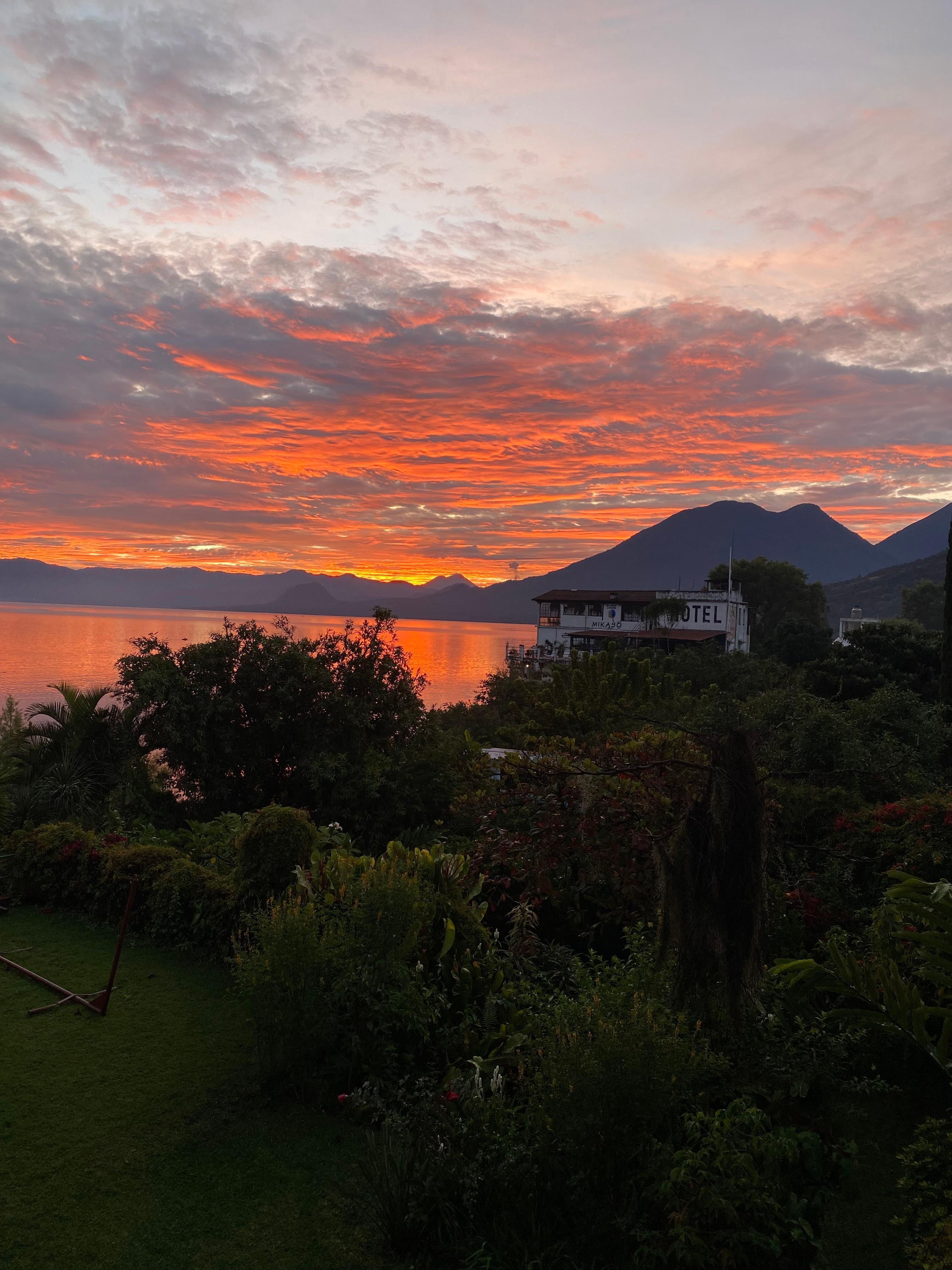 Utsikt från balkongen. 