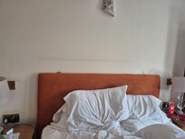 Headboard brackets