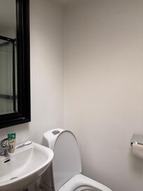 Bei Royal Zimmer eigenes Badezimmer