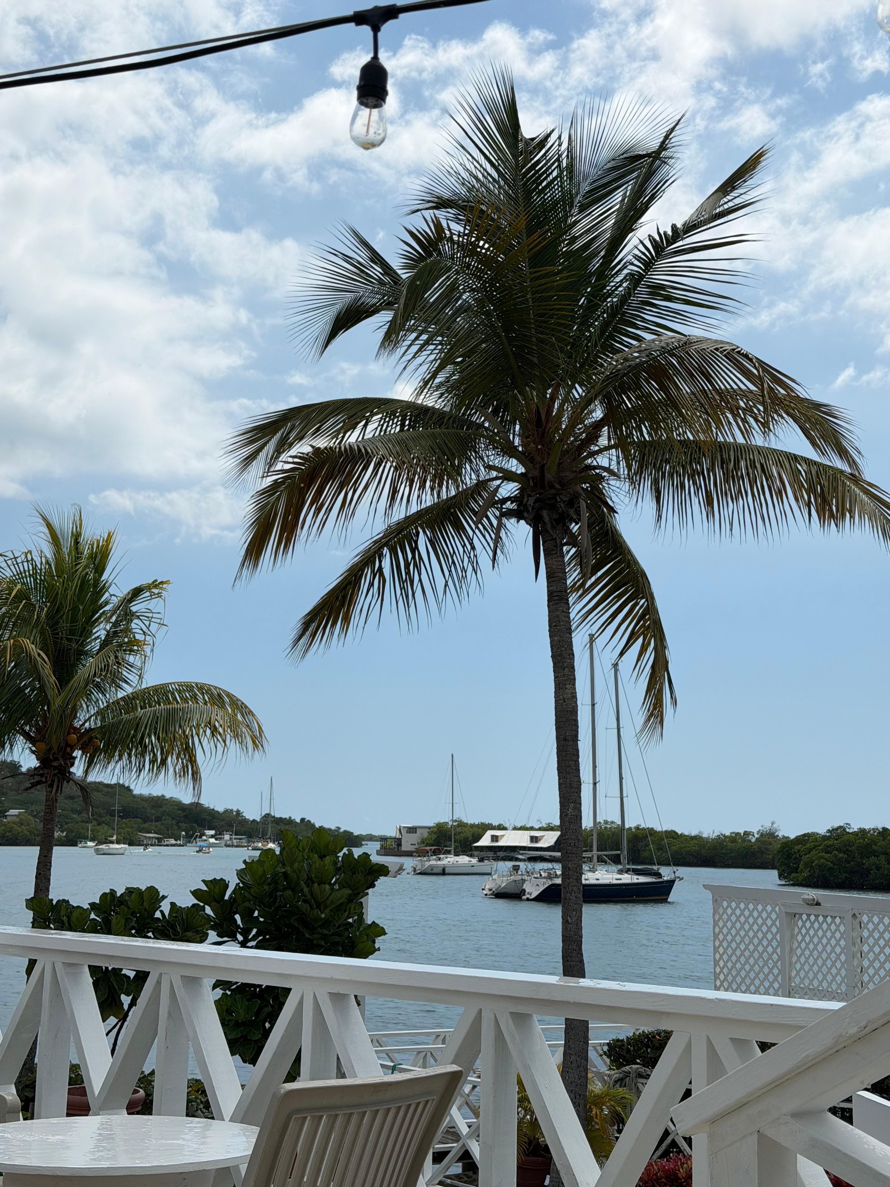 Vista al océano desde la barra