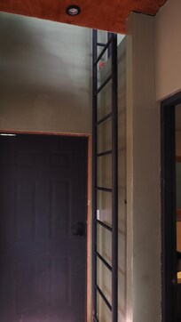 3,5 m Leiter zum Schlafzimmer muss vor Buchung erwähnt werden - es gibt auch immobile oder ängstliche Gäste