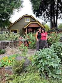 The Zinnias were over 5’!