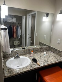 Baño muy limpio e higiénico