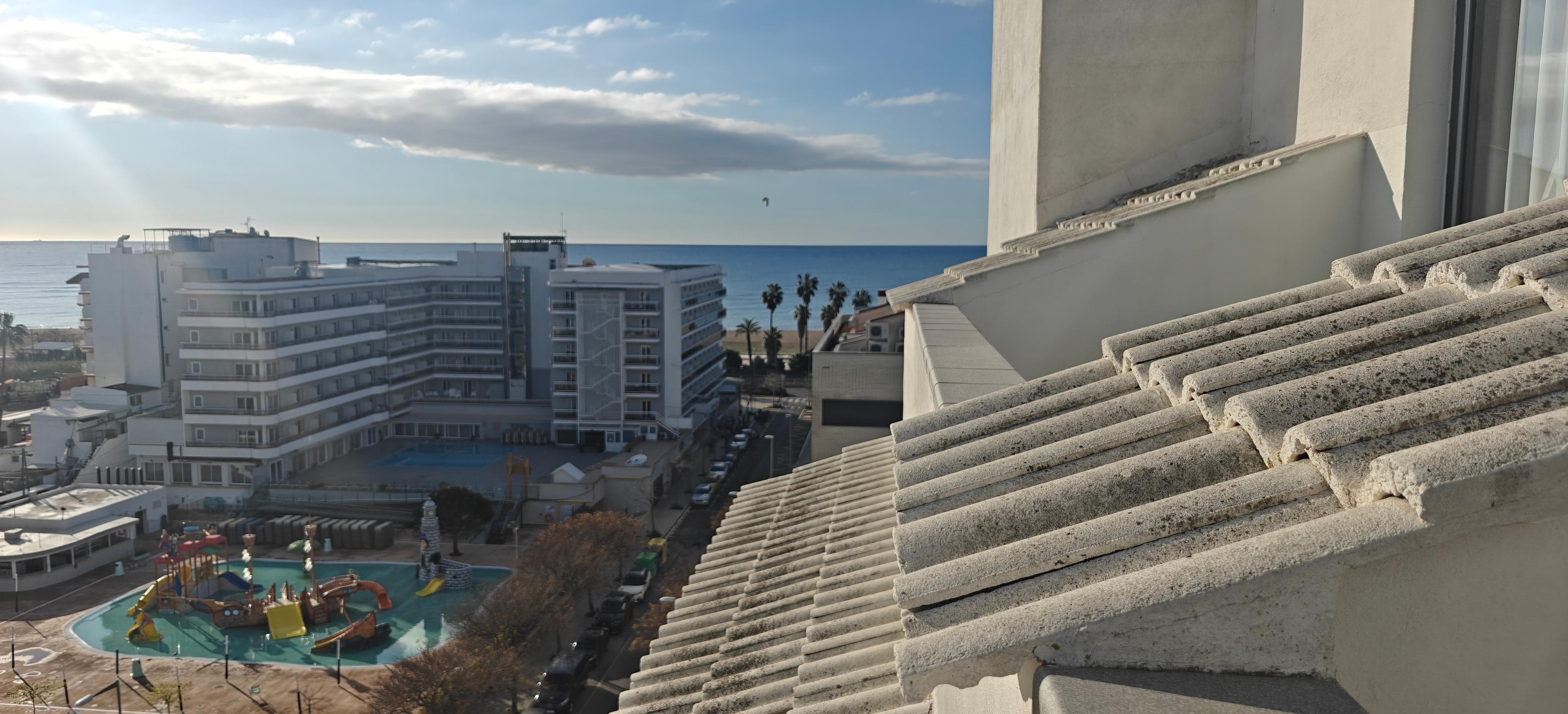 Utkik mot havet från balkong vån 7