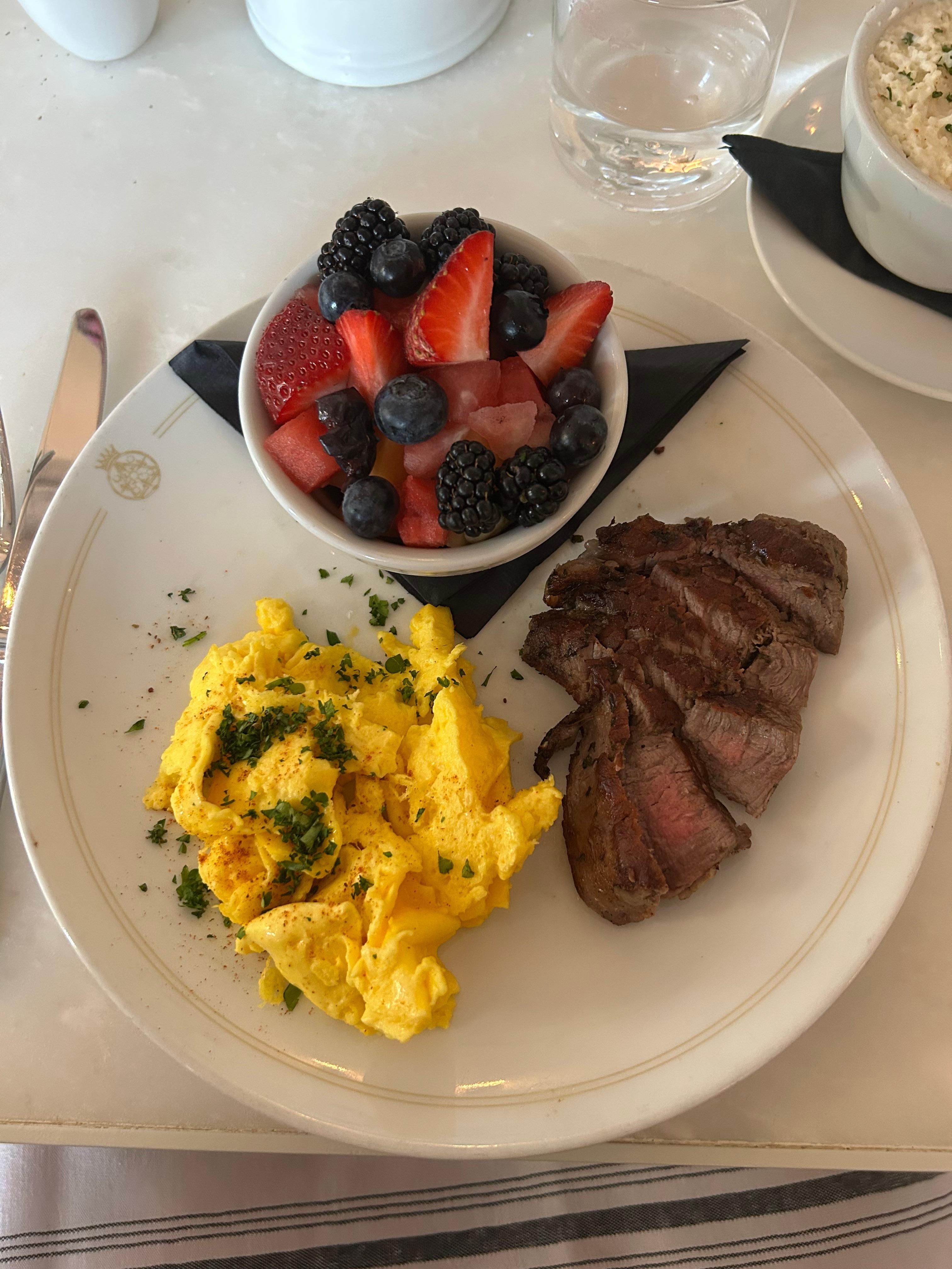 Tasty steak & eggs breakfast