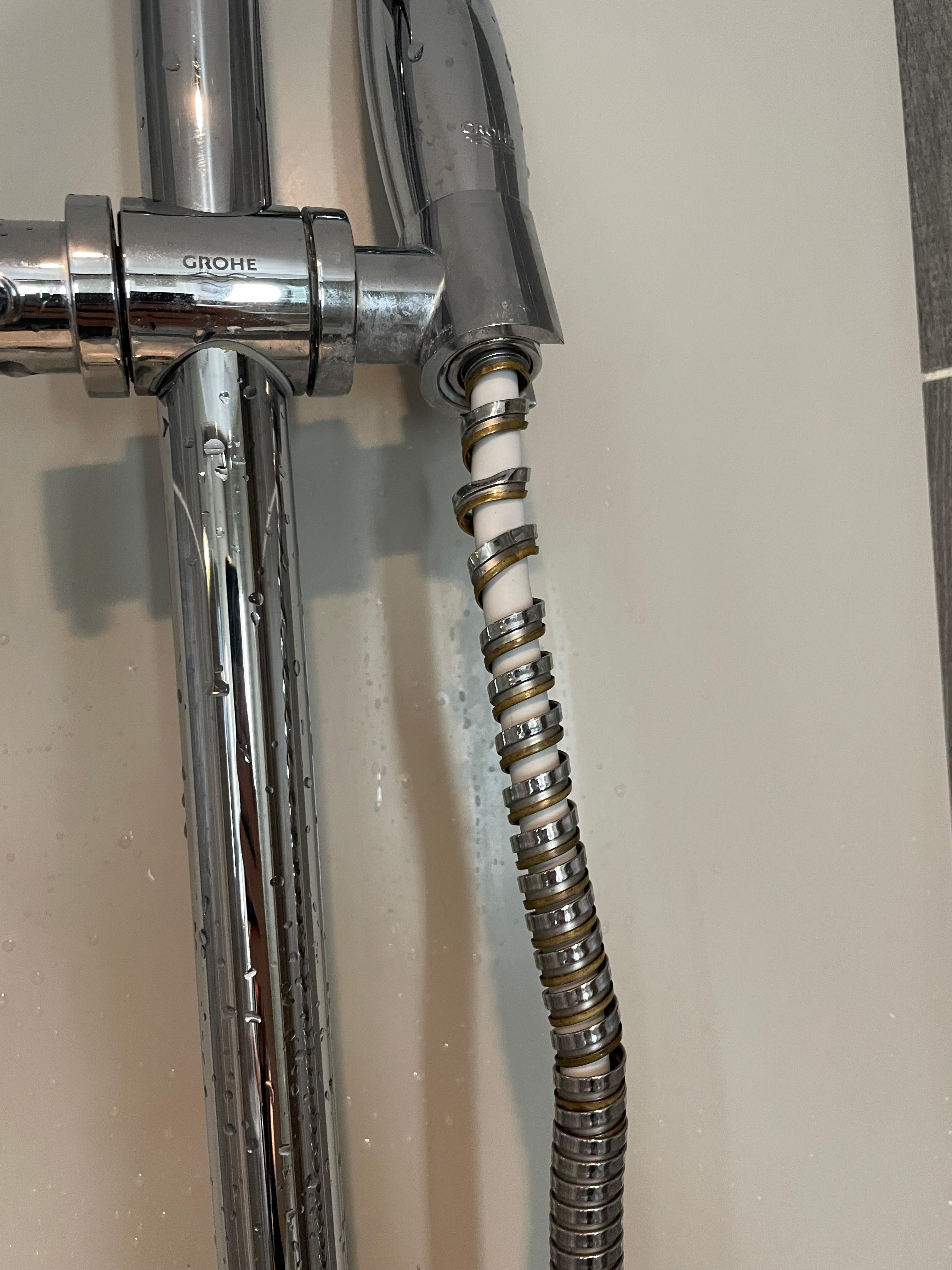 Flexible douche HS + support pomme de douche qui en tient plus