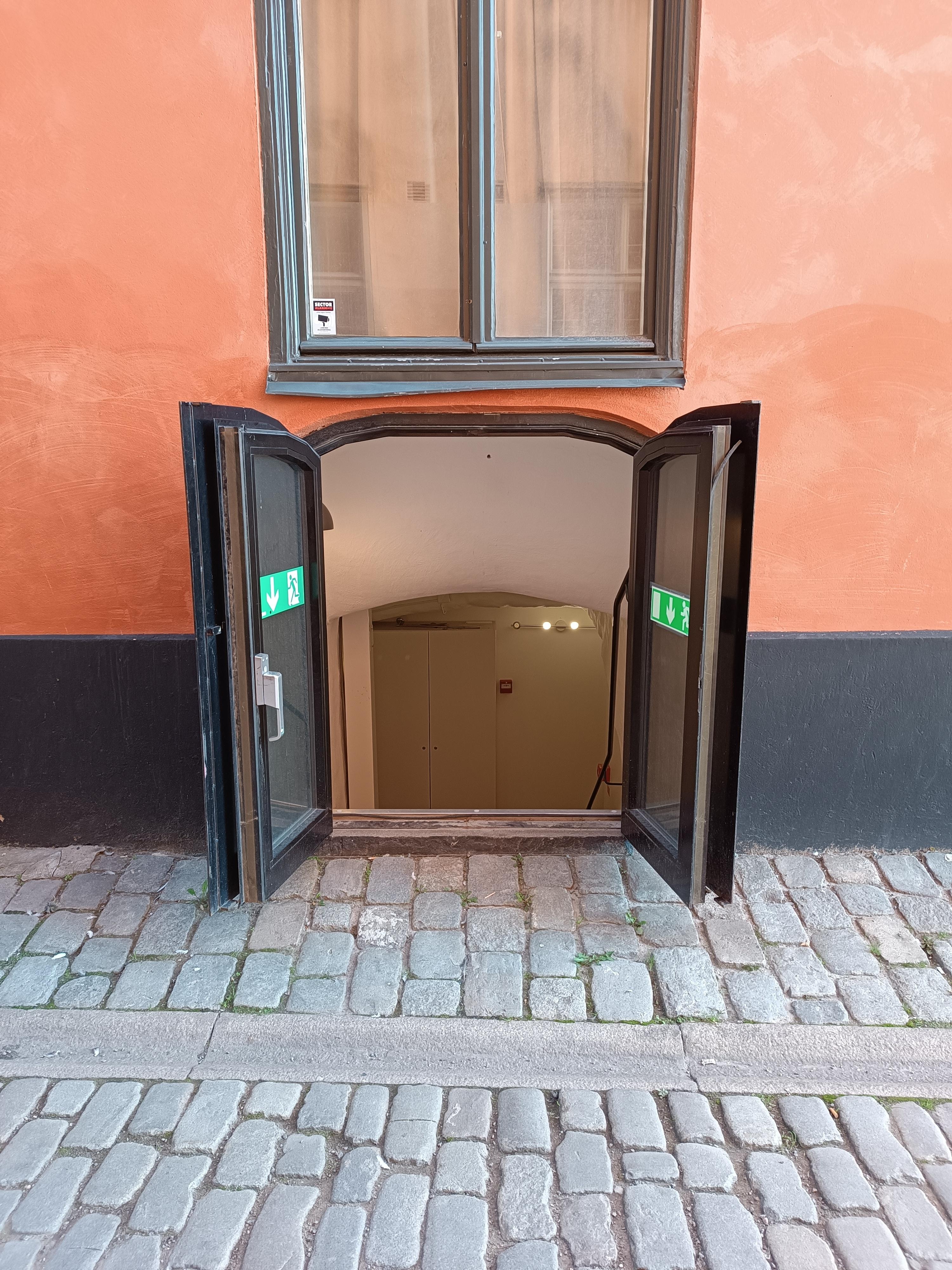 Emergency exit wide open for some unknown reason... 