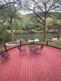 Exceptional views, peace and quiet.