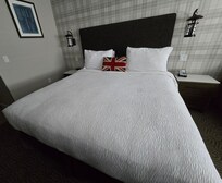 Nice bed, not too soft but not too hard. One bed side light wasn't working.