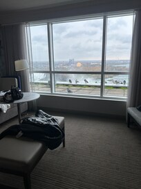 Room view (falls to the left)
