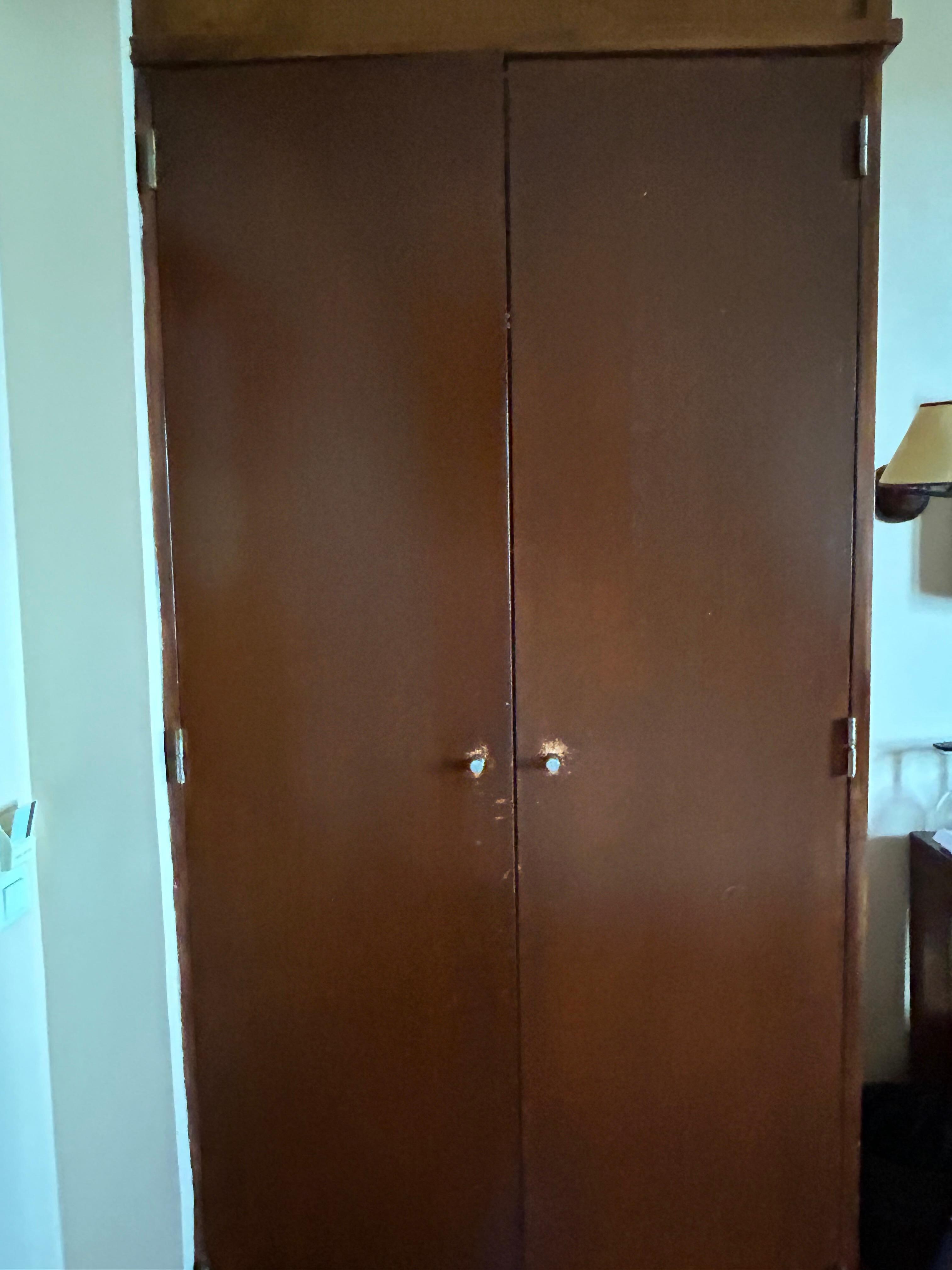 Wardrobe 