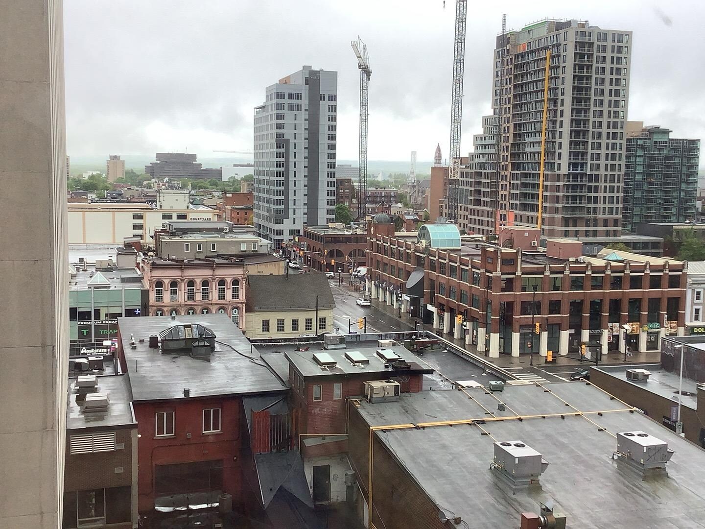Good view of the Byward surroundings.