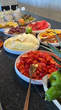 Excellent & huge range of food at breakfast. Great for vegetarians & vegans.