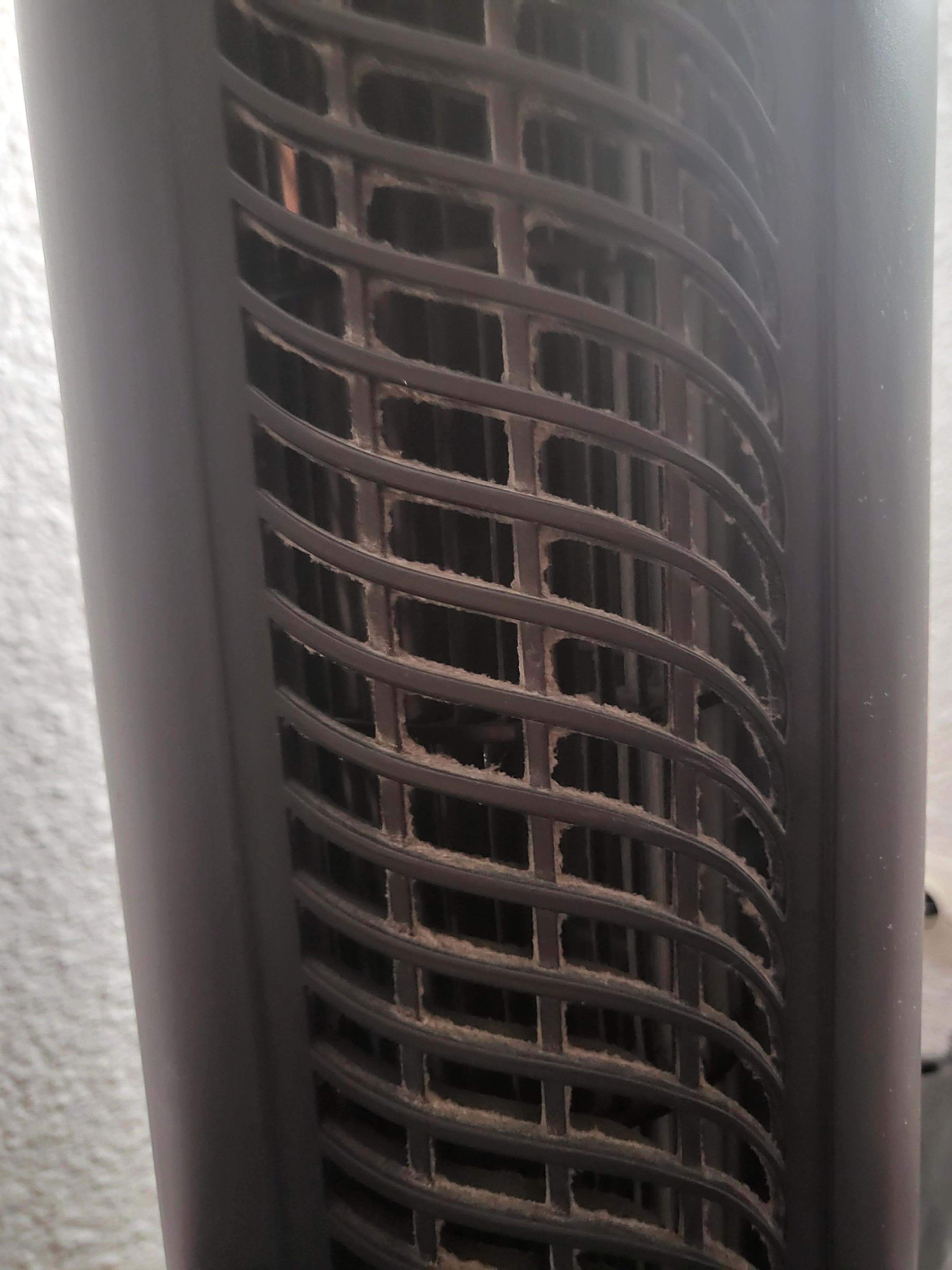 Ventilateur poussiéreux 