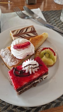 Jälkiruolapödässä kaikki herkullista