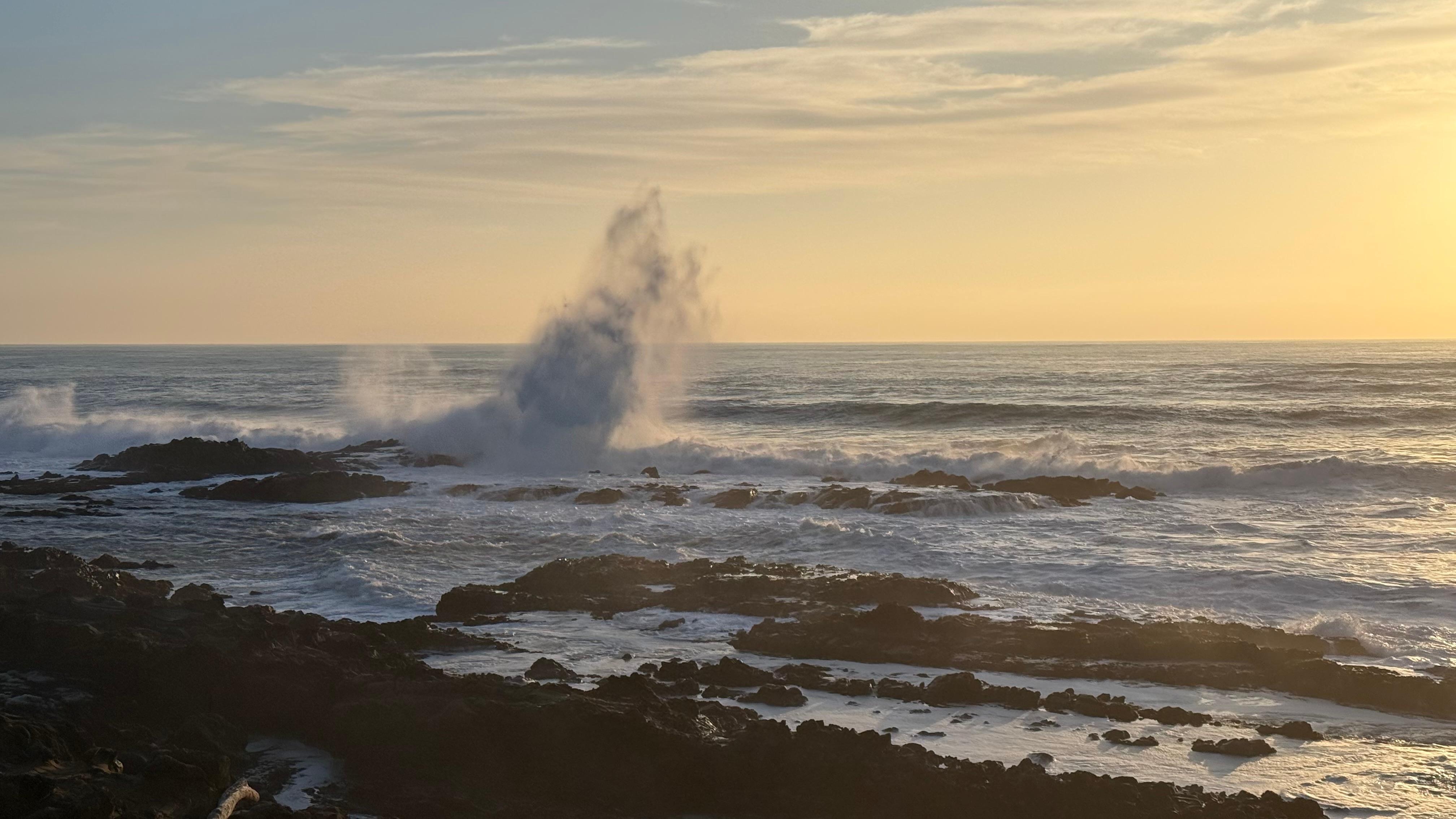 Stunning waves and sunset at Bean Hollow beach. 