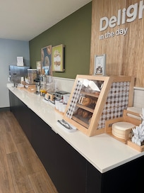 Breakfast was sad, juice was watered down and gross