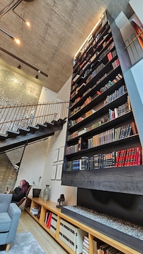 The library in the lobby.