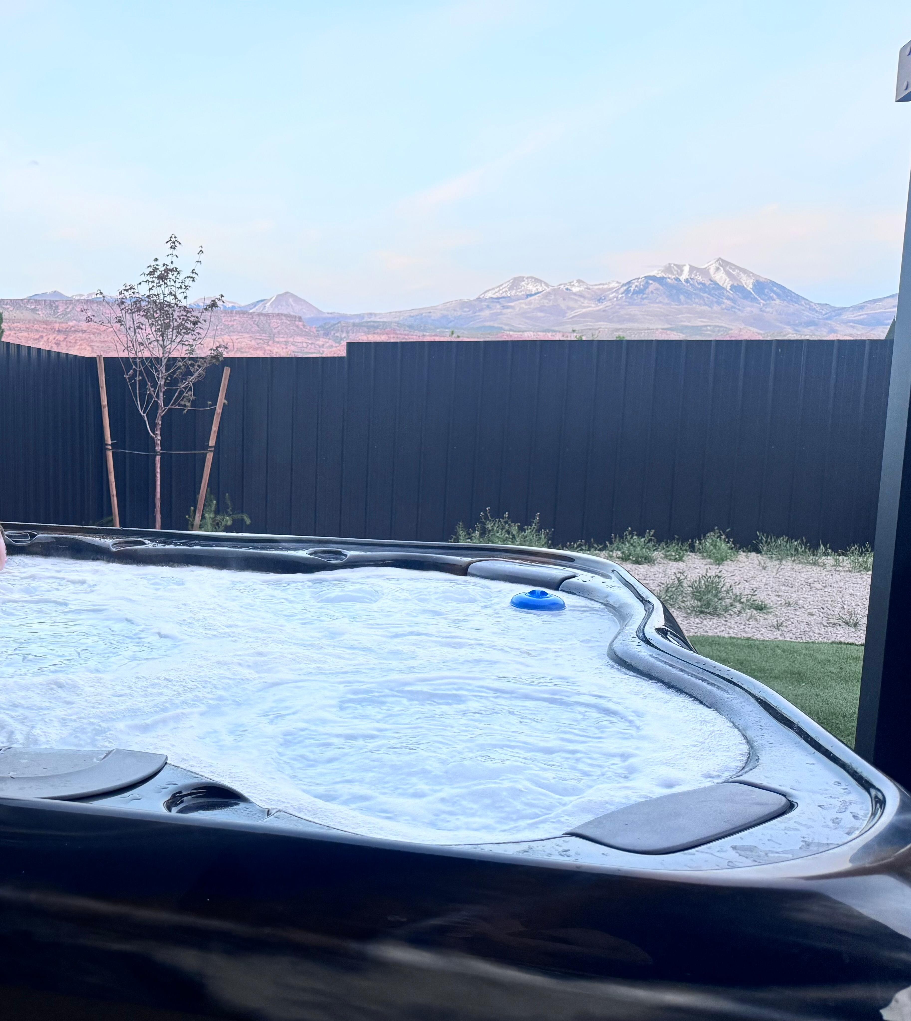 Mountain View from the hot tub 🌄