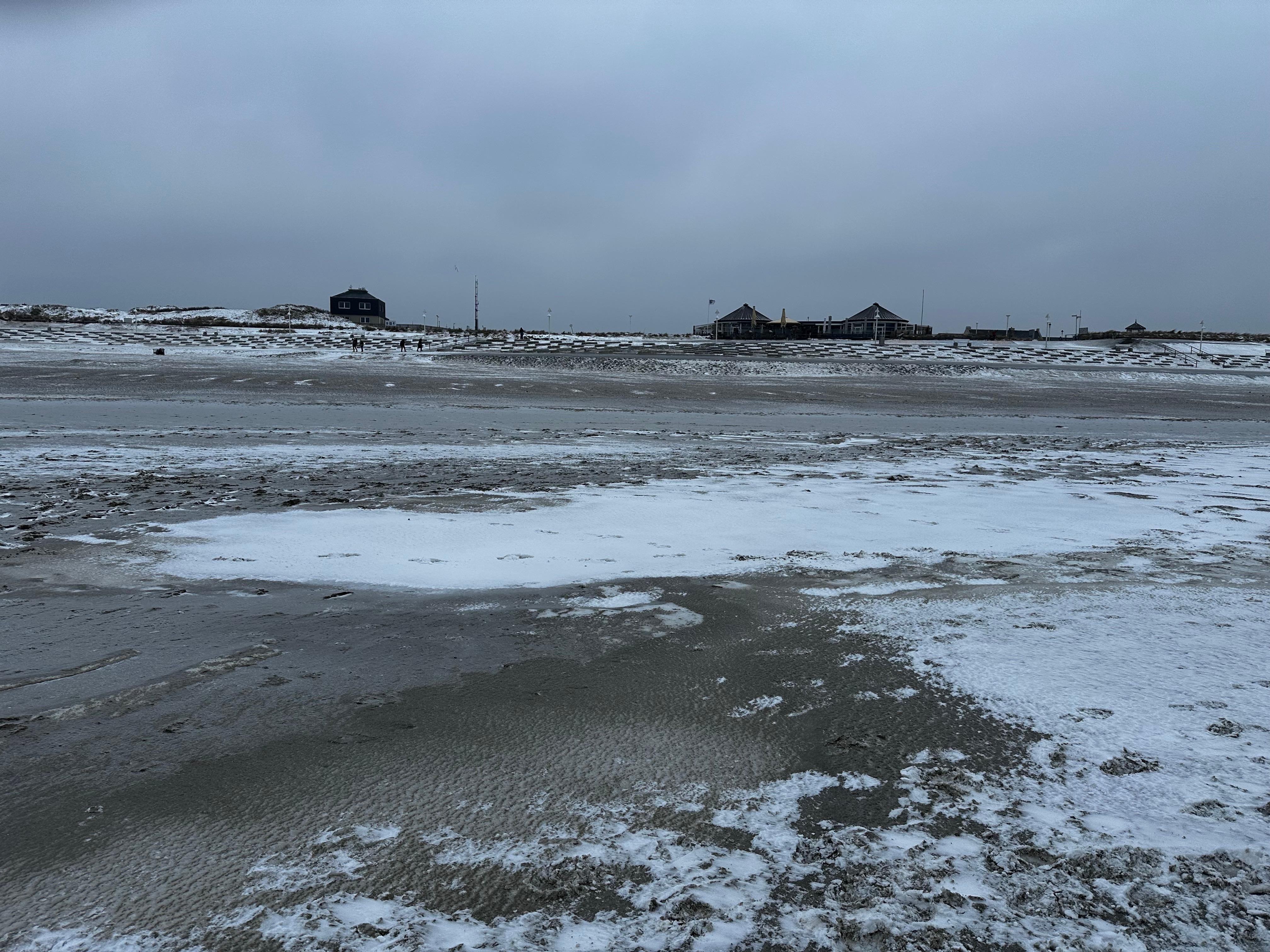 Sogar der Strand war gefroren 