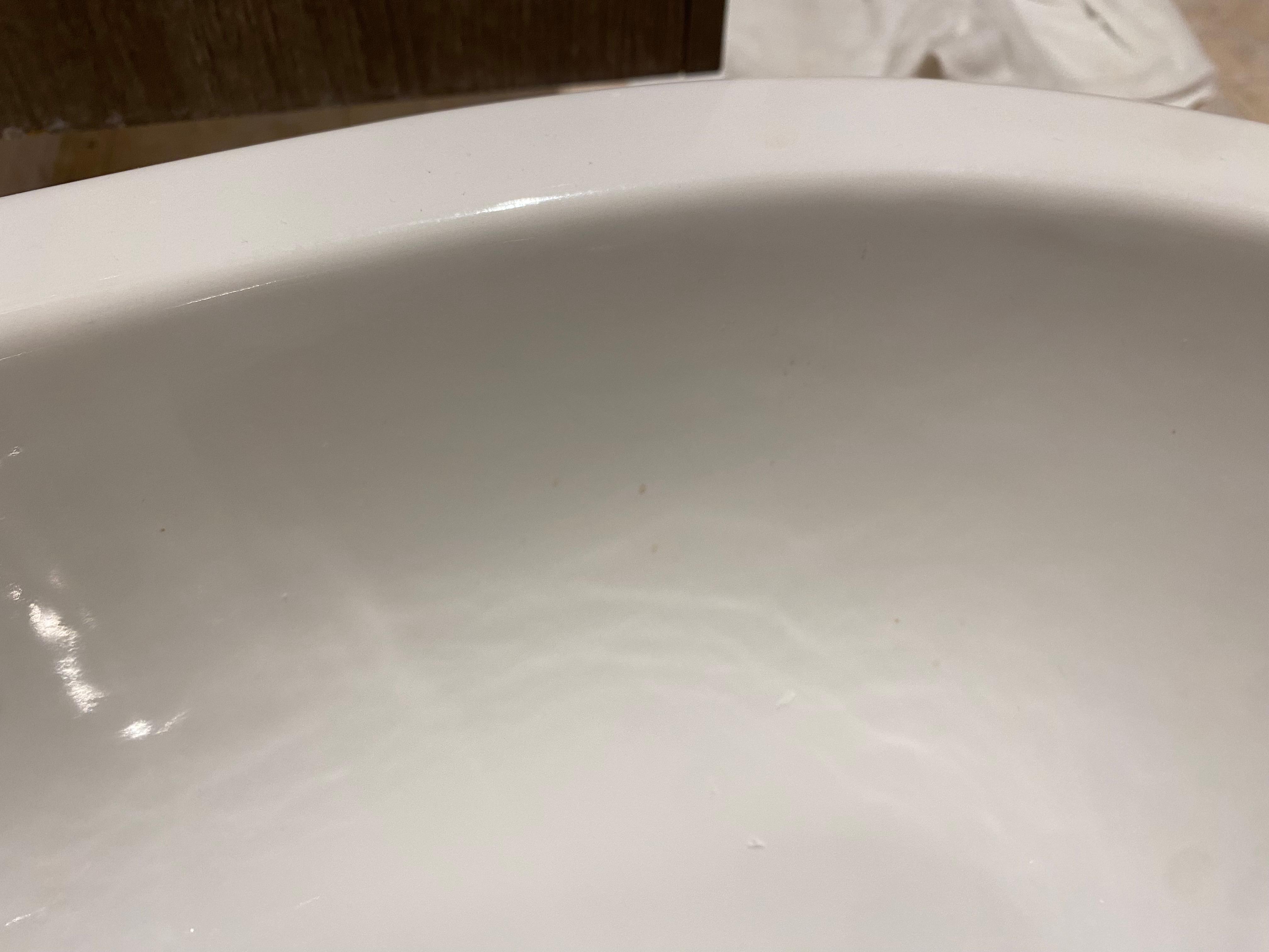 Ingrandendo la foto   Si possono vedere gli schizzi del bidet