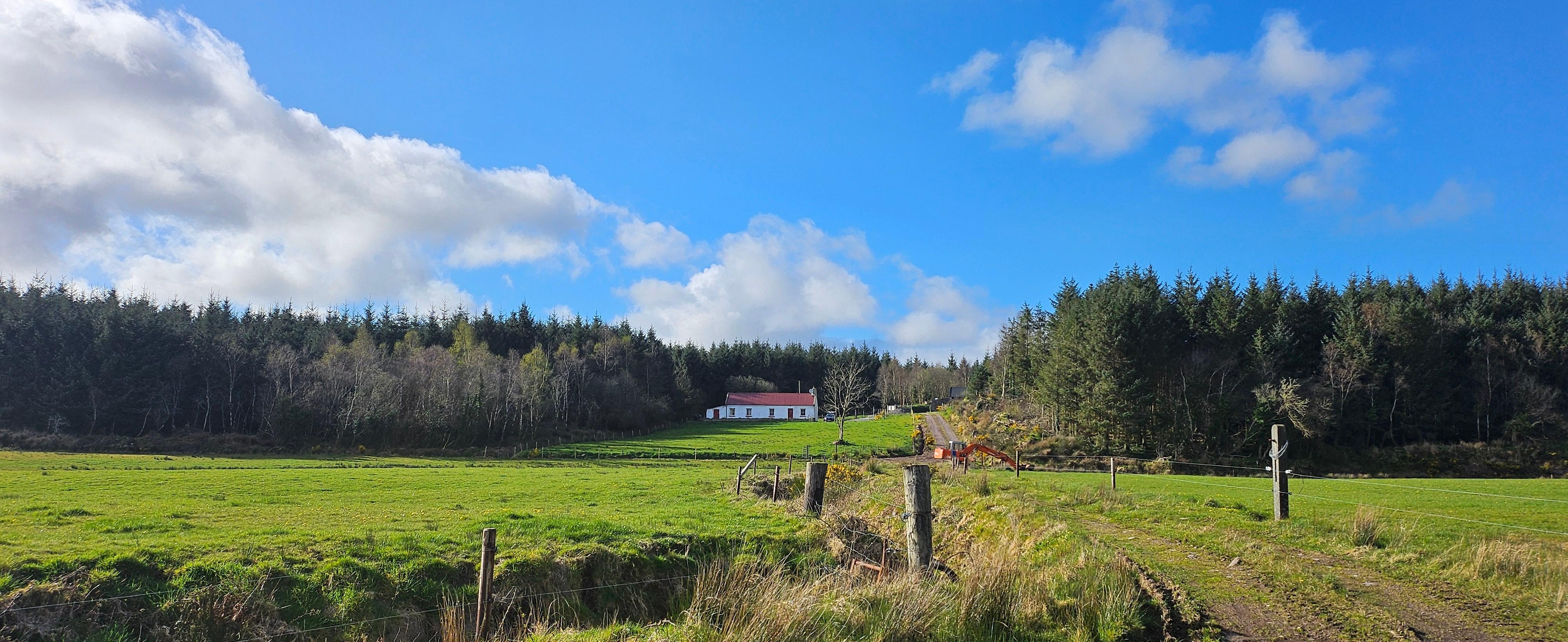 Path to river from cottage 