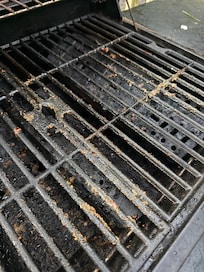Gross grill and no tools to clean or use
