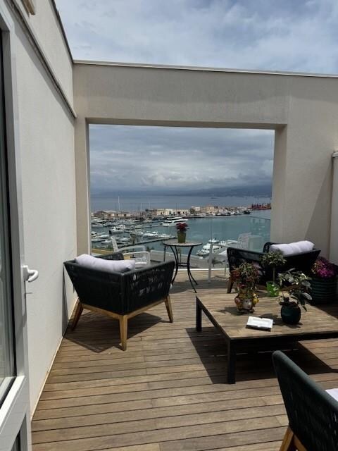 5th floor terrace