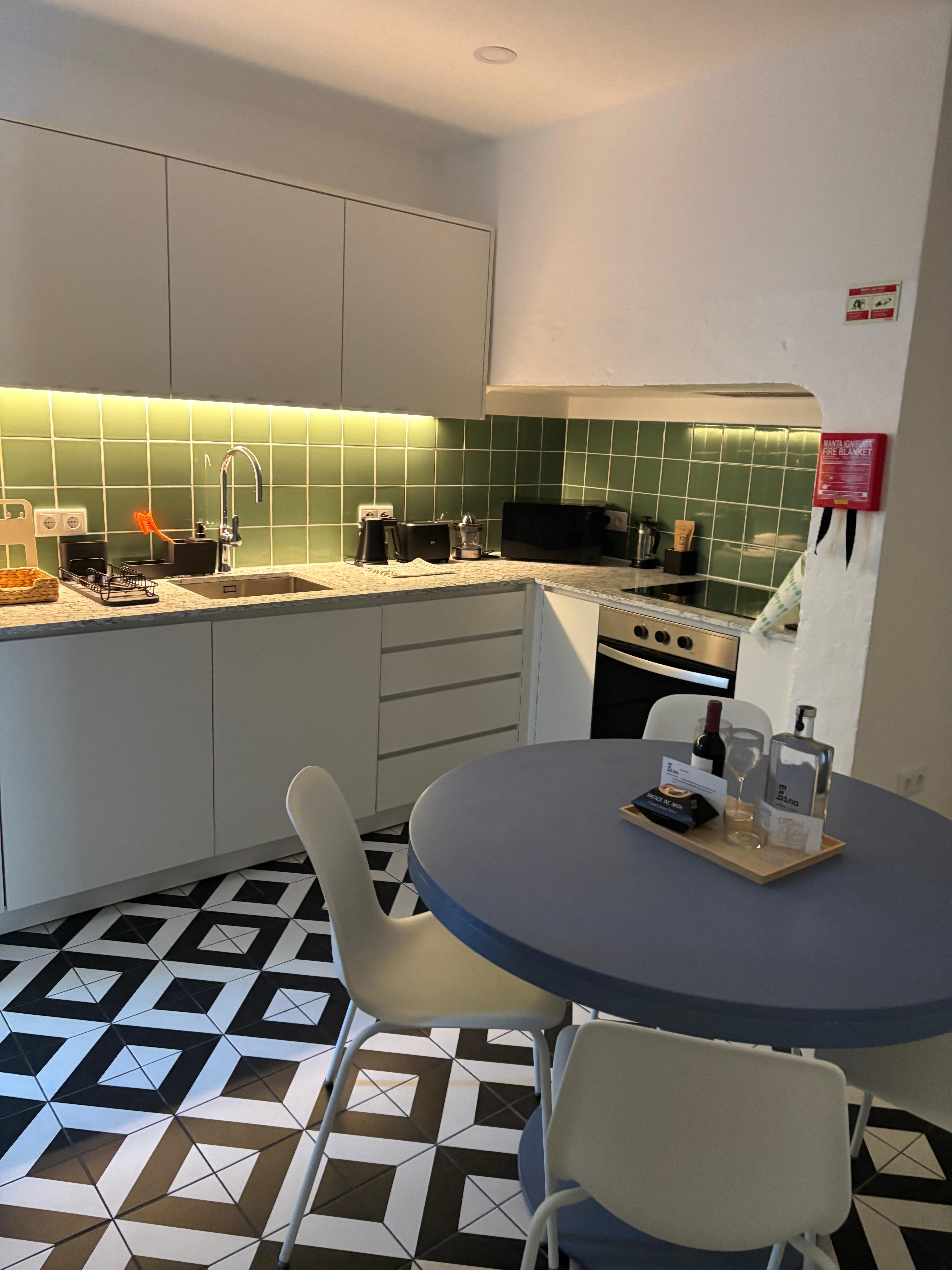 Kitchen area. A delightful place to enjoy your morning coffee!