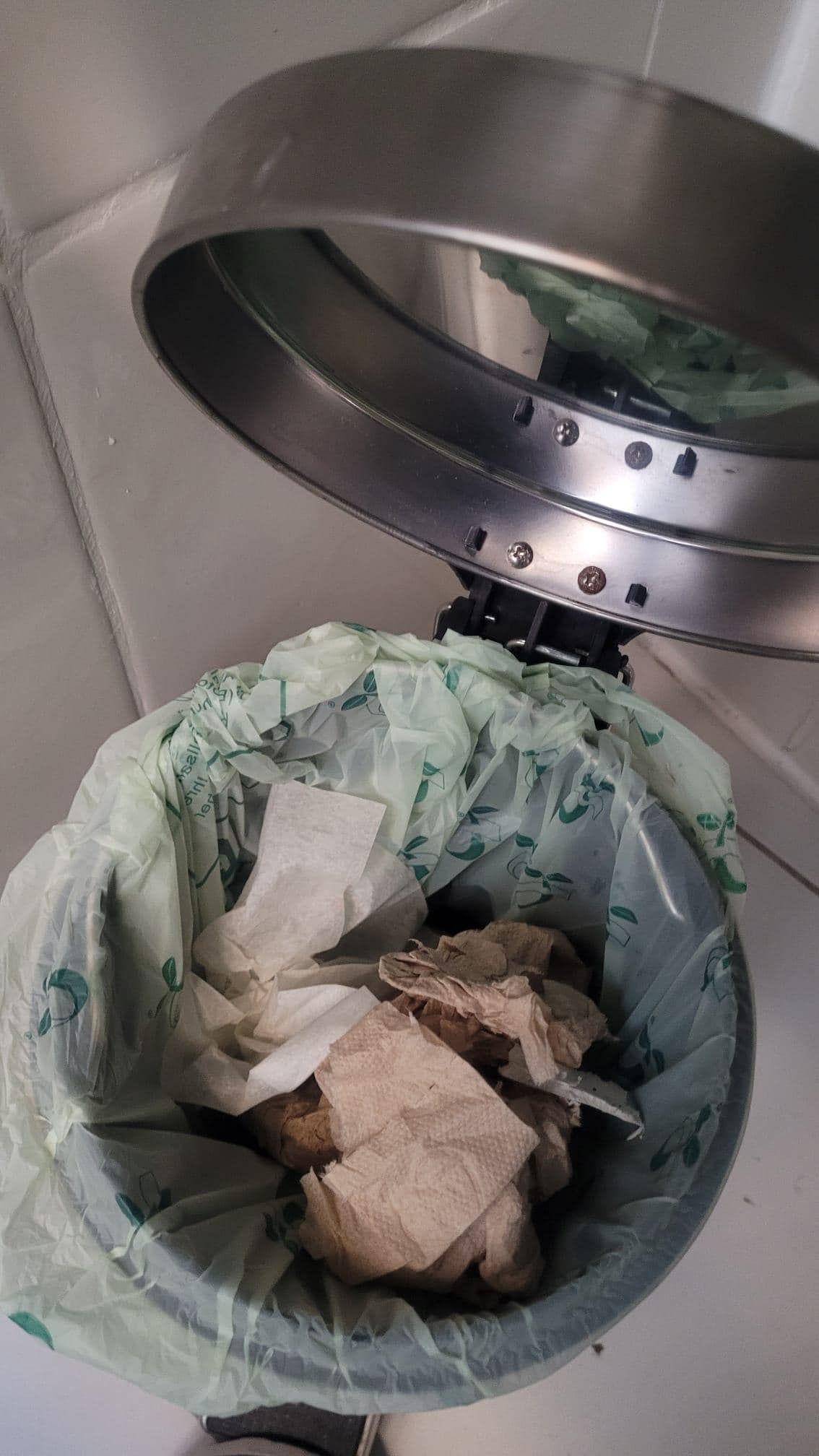 Badezimmermülleimer