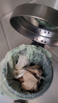 Badezimmermülleimer