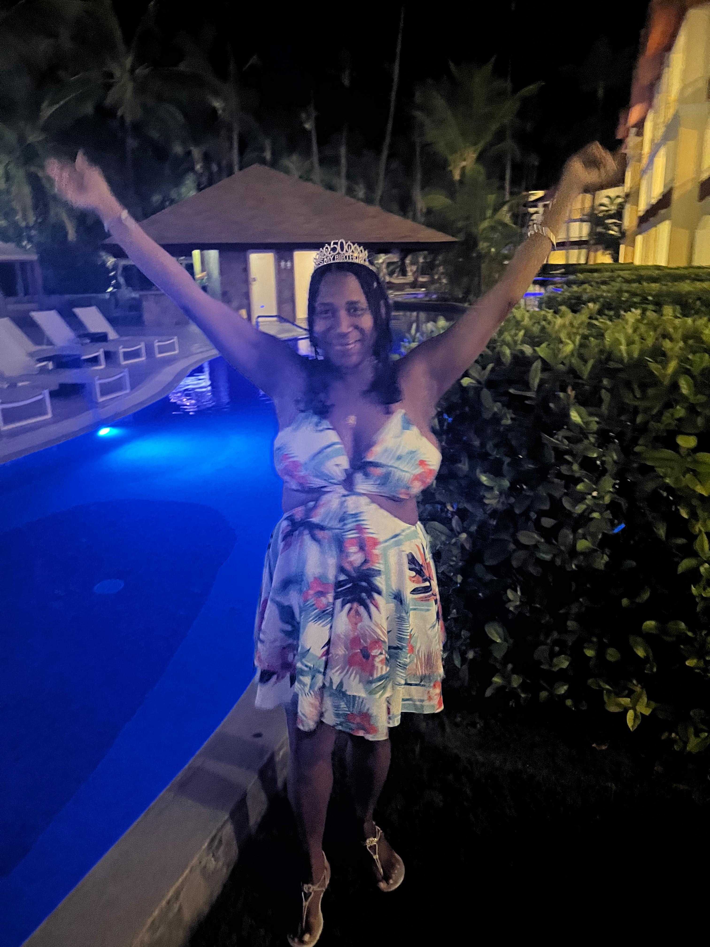 My first night there getting ready to celebrate my birthday....this was my swim up at night.... beautiful and peaceful.