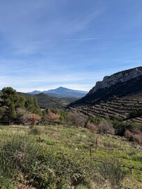 Hiking in the Dentelles de Montmirail - Mont Ventoux