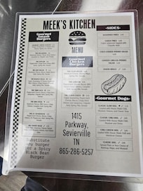 Inside Parkway petroleum Marathon