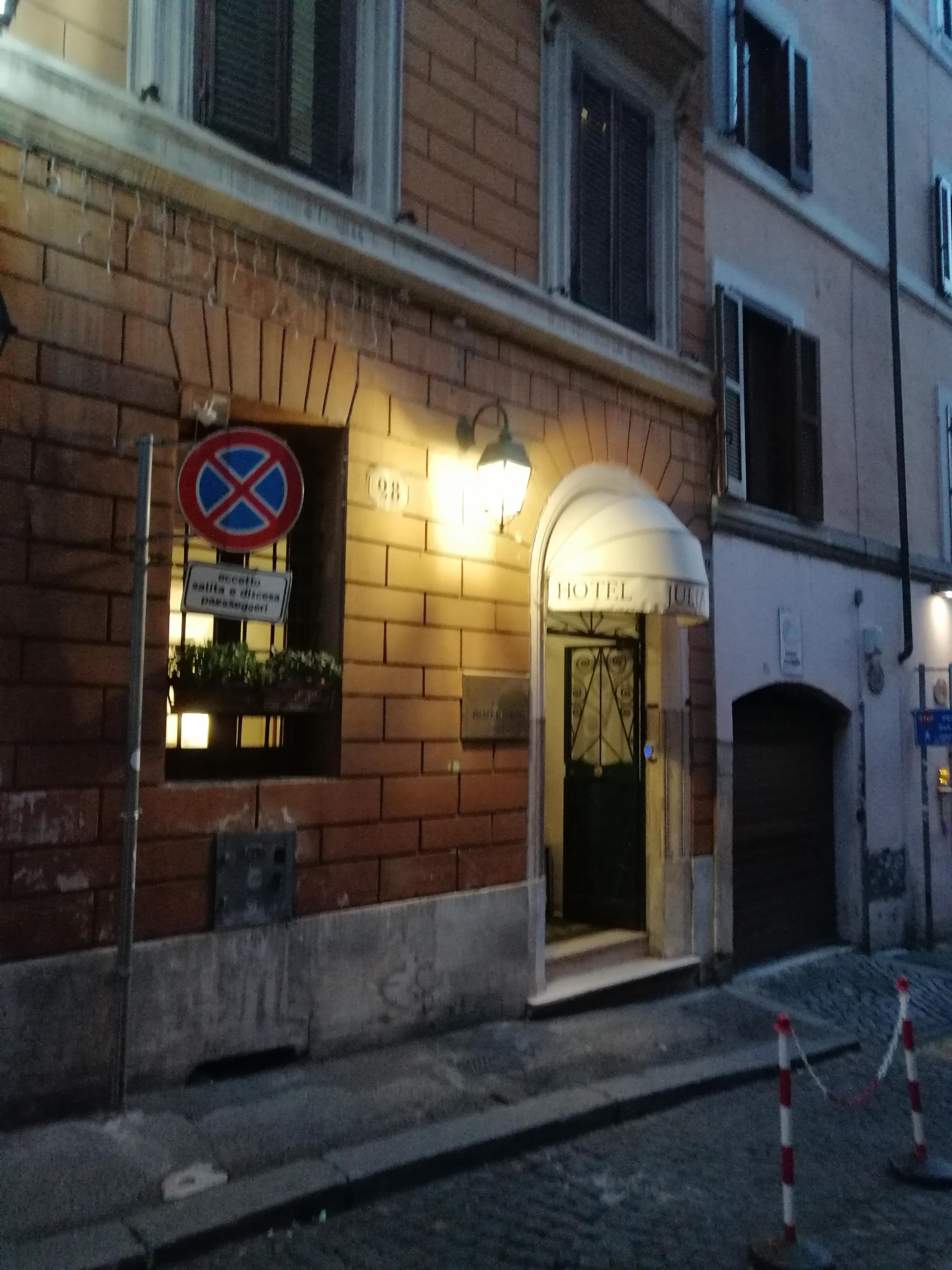 Accogliente a Via Rasella 29 a cento
storico a Roma