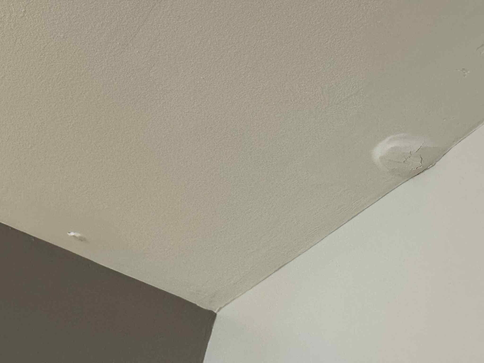 Second room cracked ceiling 