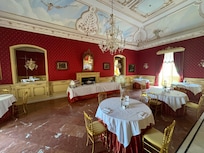 Breakfast dining space