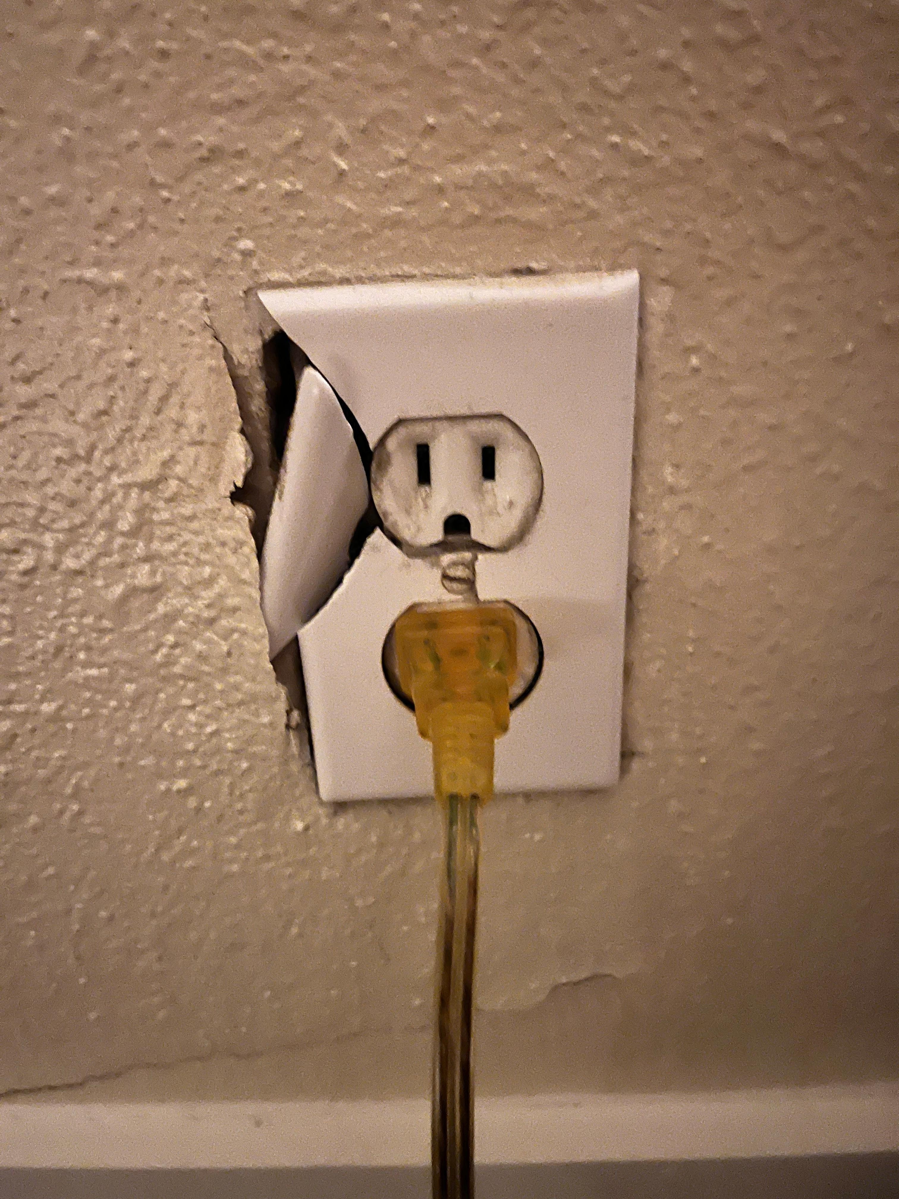 We called on the first night to report this. They did come and fix it the next day. 