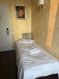 Family room - children bed