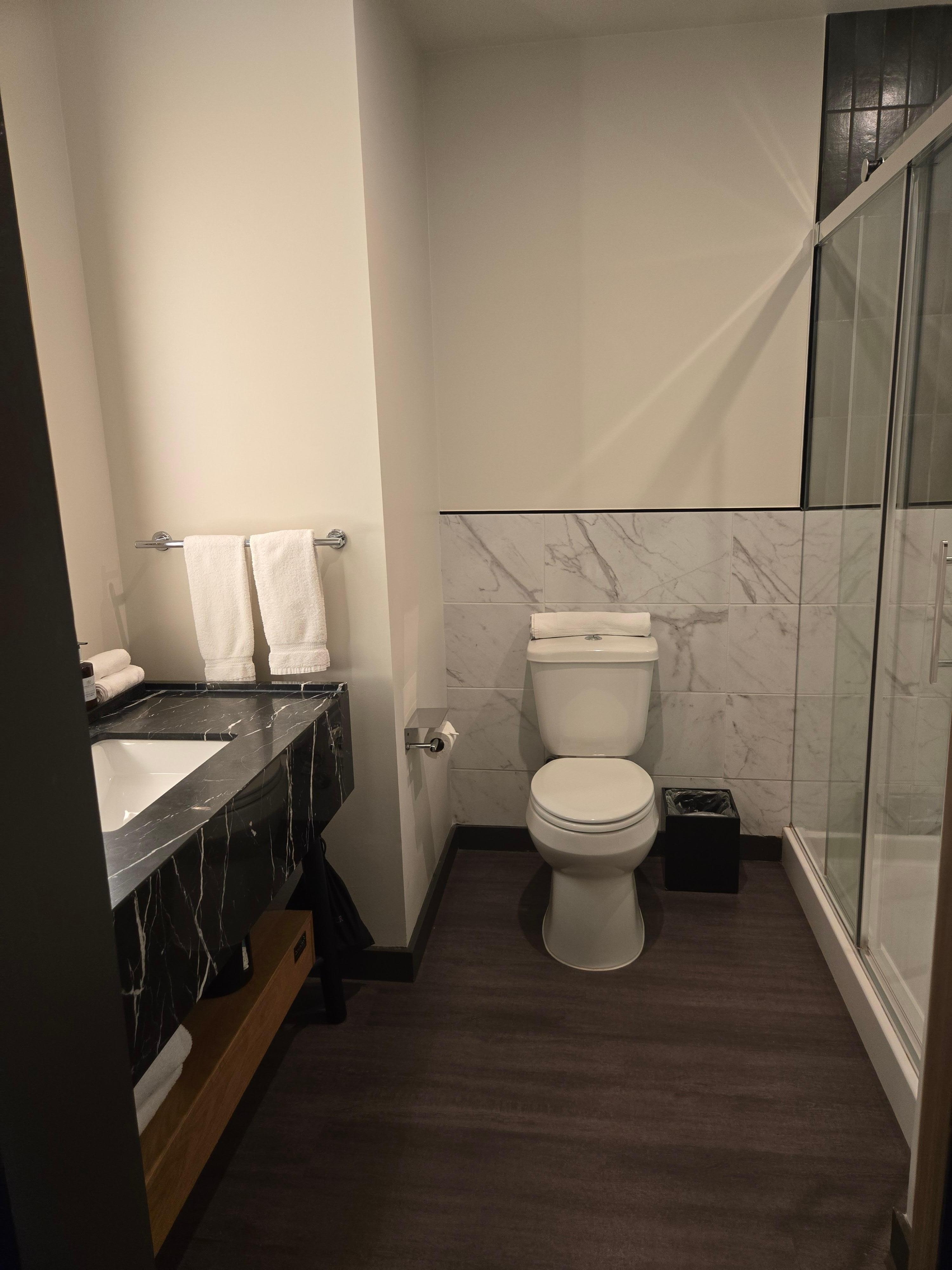 Big bathroom, nice shower