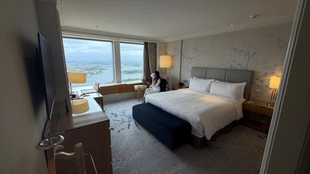 Bedroom has entry living room, like 750 sq ft