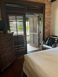 Comfortable queen bed