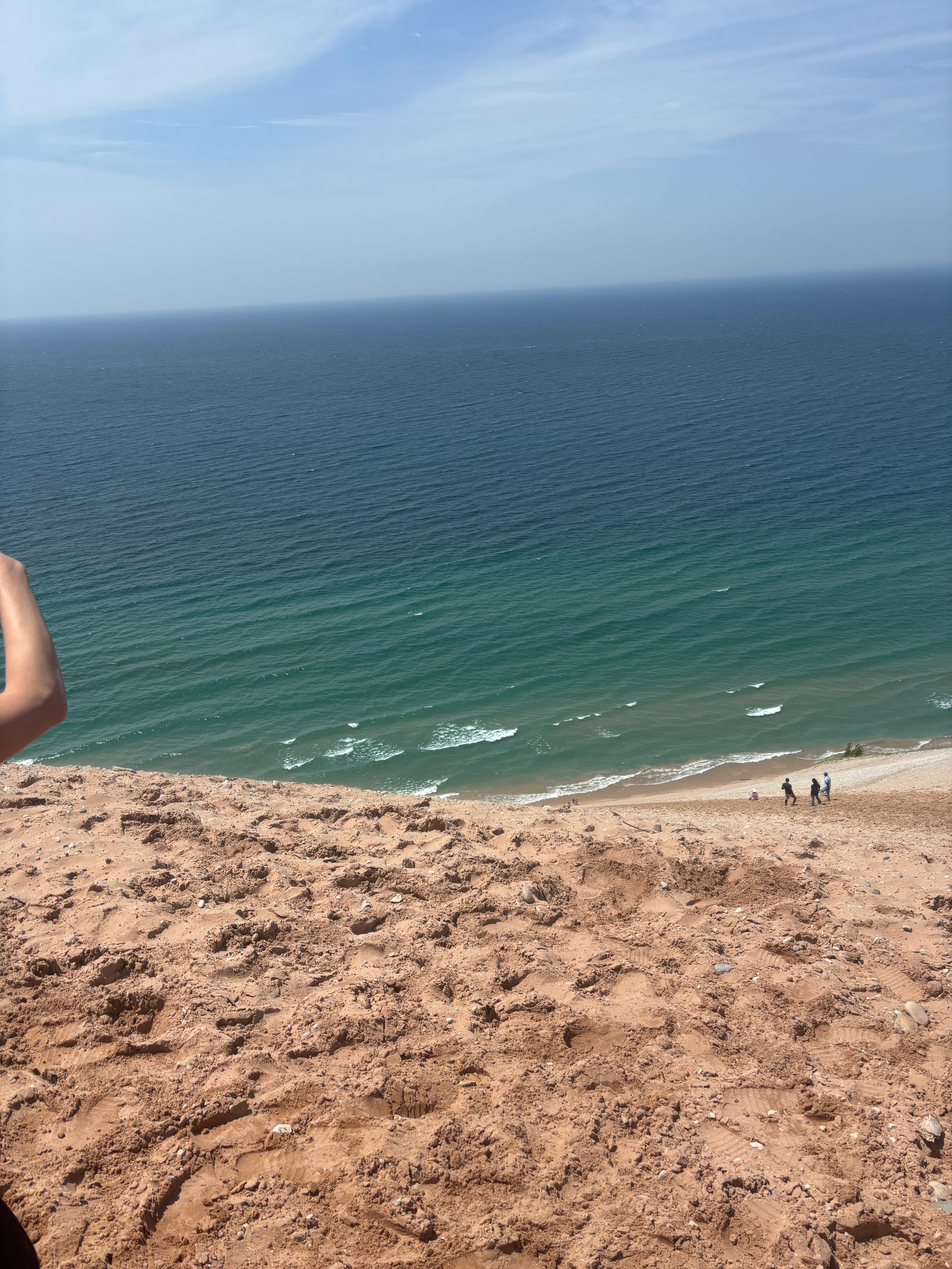 Sleeping Bear Dunes 20 mins away