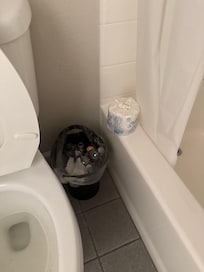 unempty trash bin
