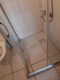 Dusun cami kırılmış yaptırmaya tenezzül etmemişler